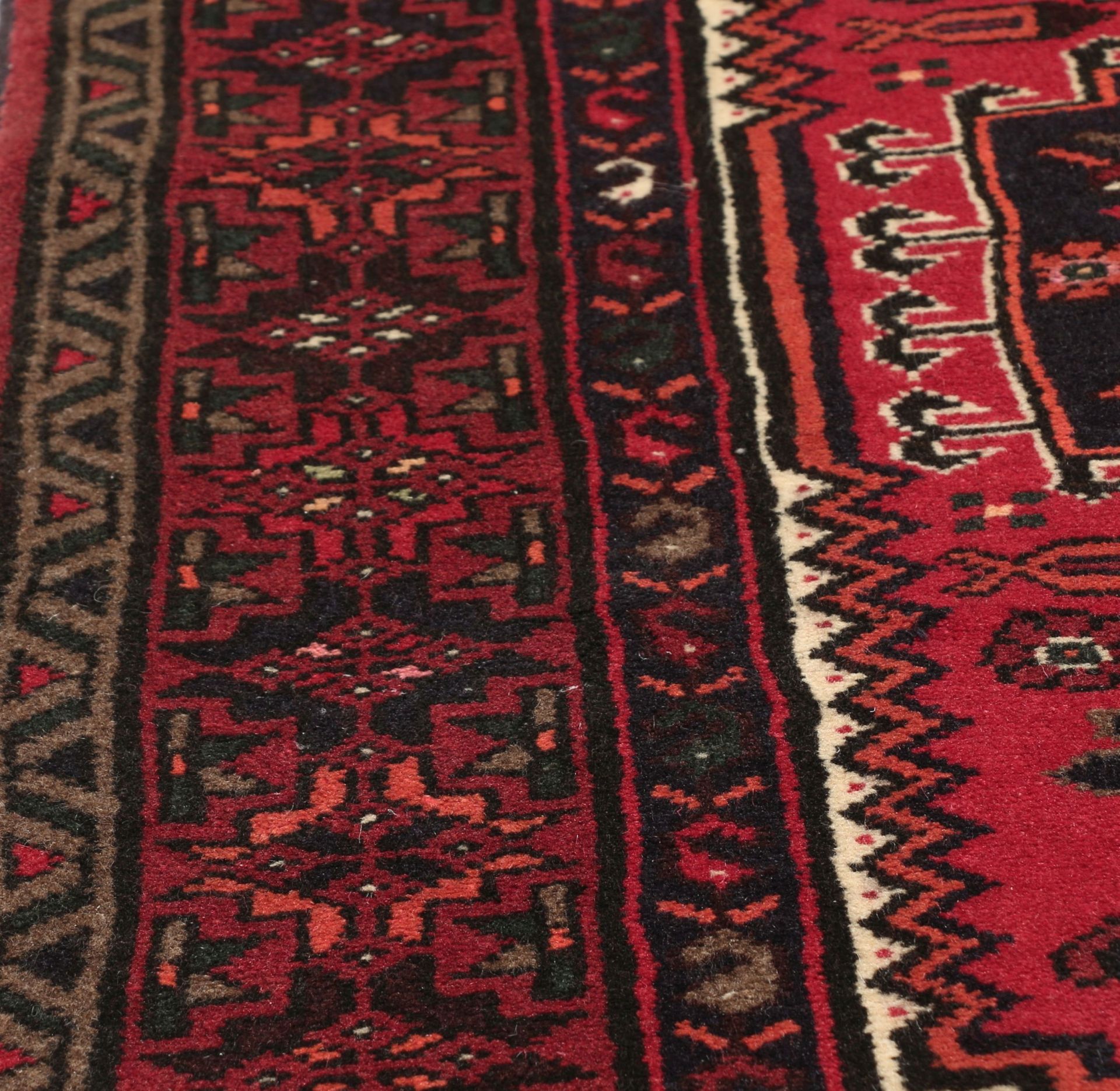 Hamadan Persian Rug 105 × 150 cm, Wool, hand-knotted