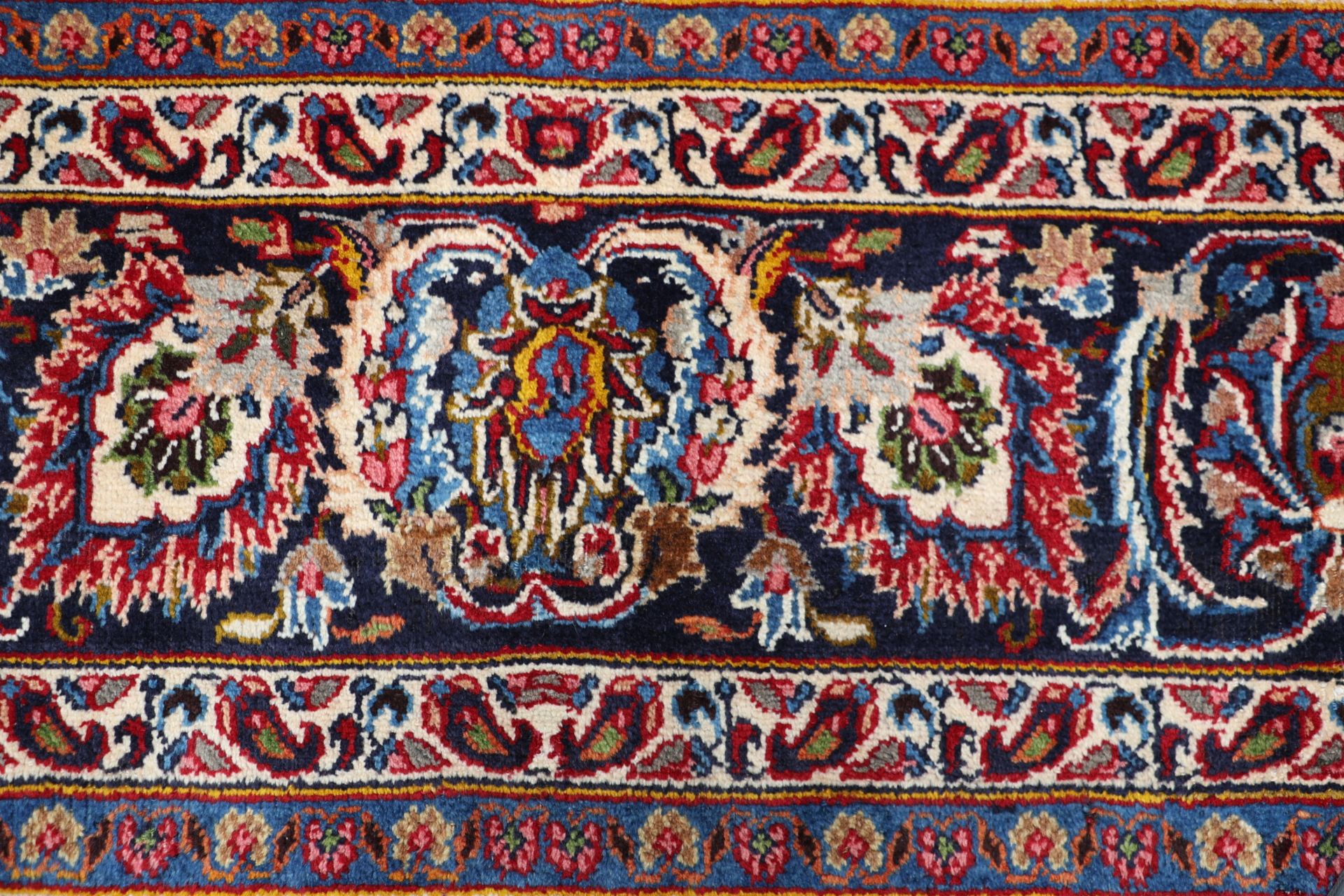 Mashhad Persian Rug — hand-knotted, 245 × 356 cm, Wool