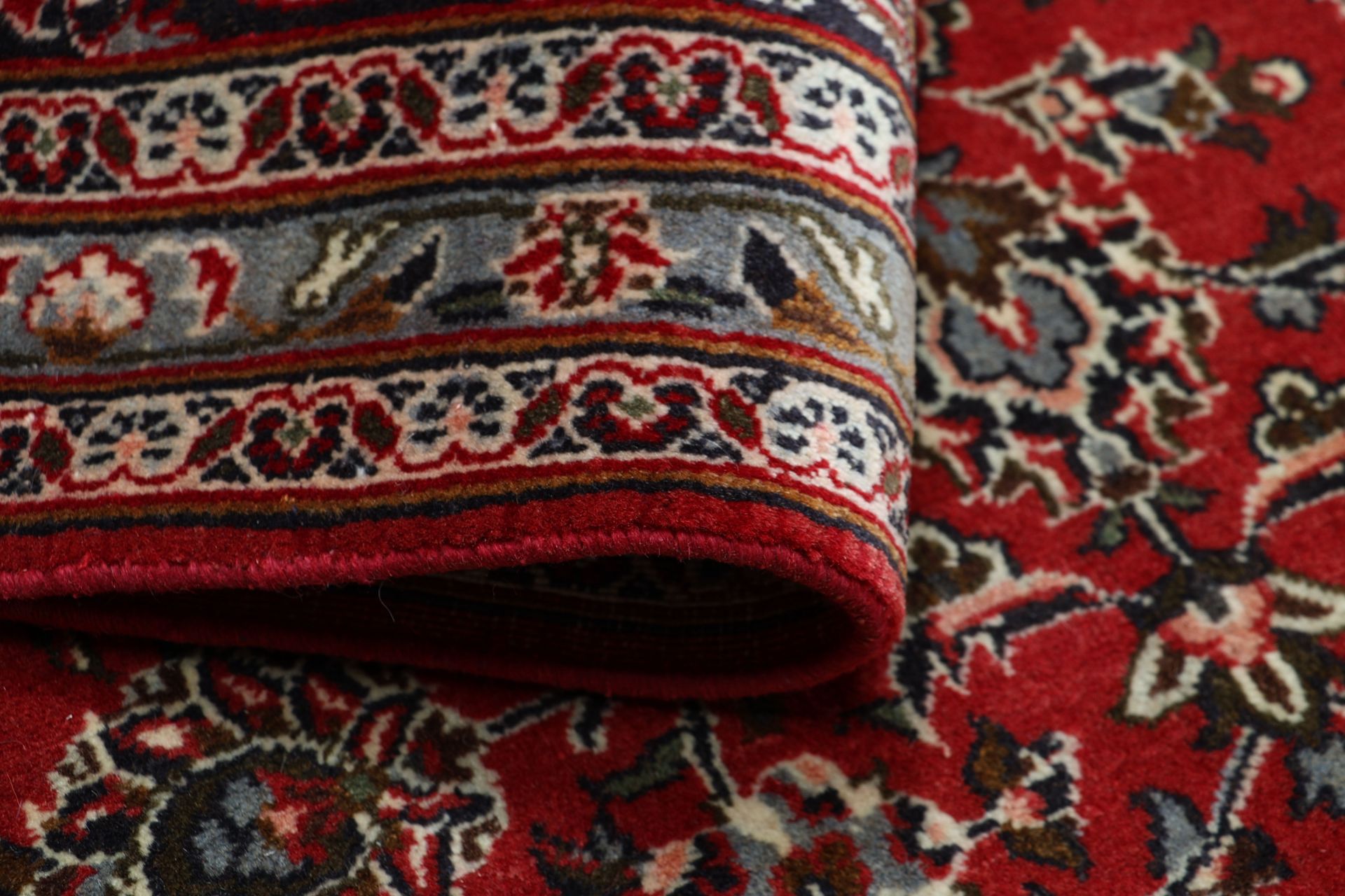 Mashhad Persian Rug — hand-knotted, 245 × 328 cm, Wool