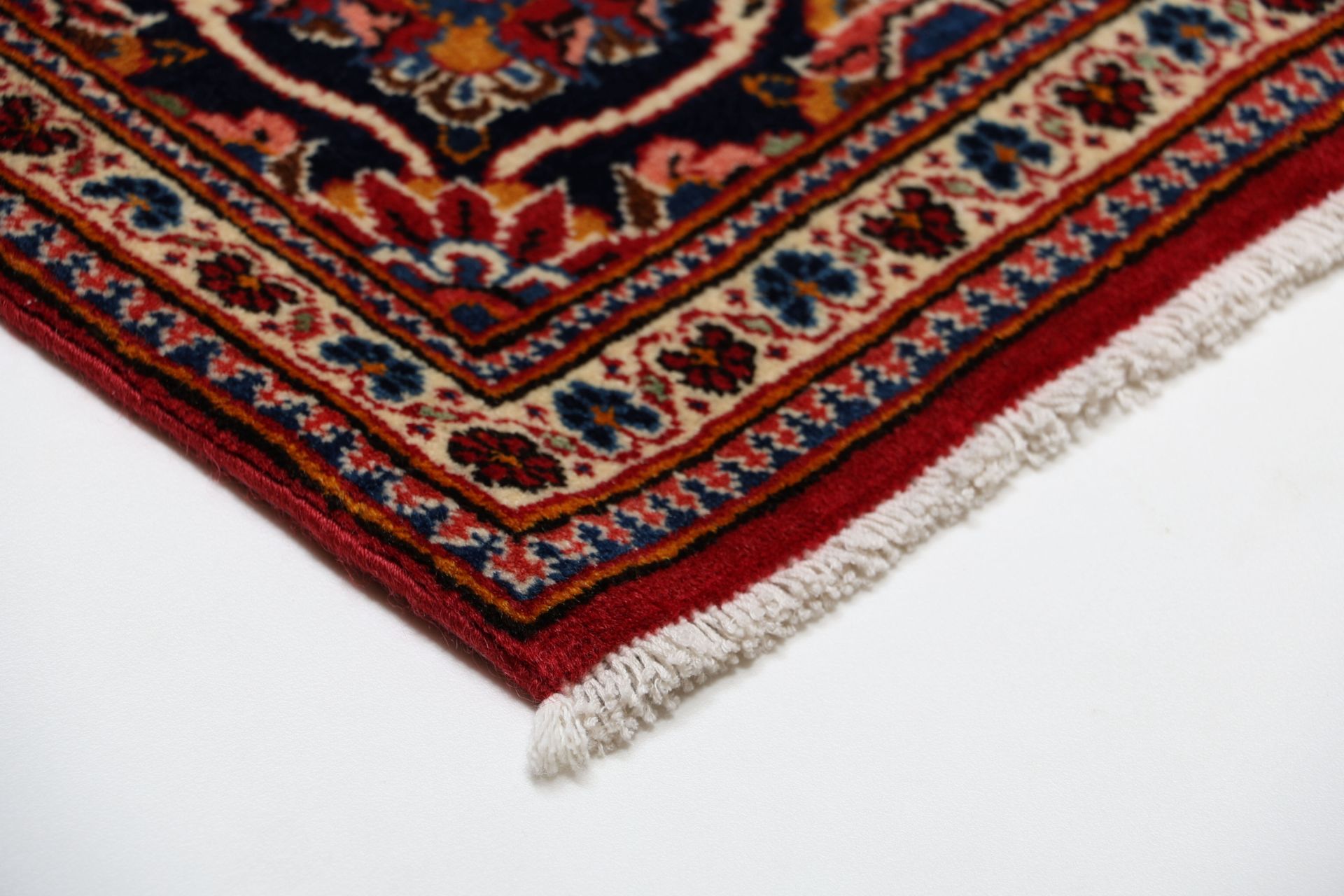Kashan Persian Rug — hand-knotted, 140 × 220 cm, Wool