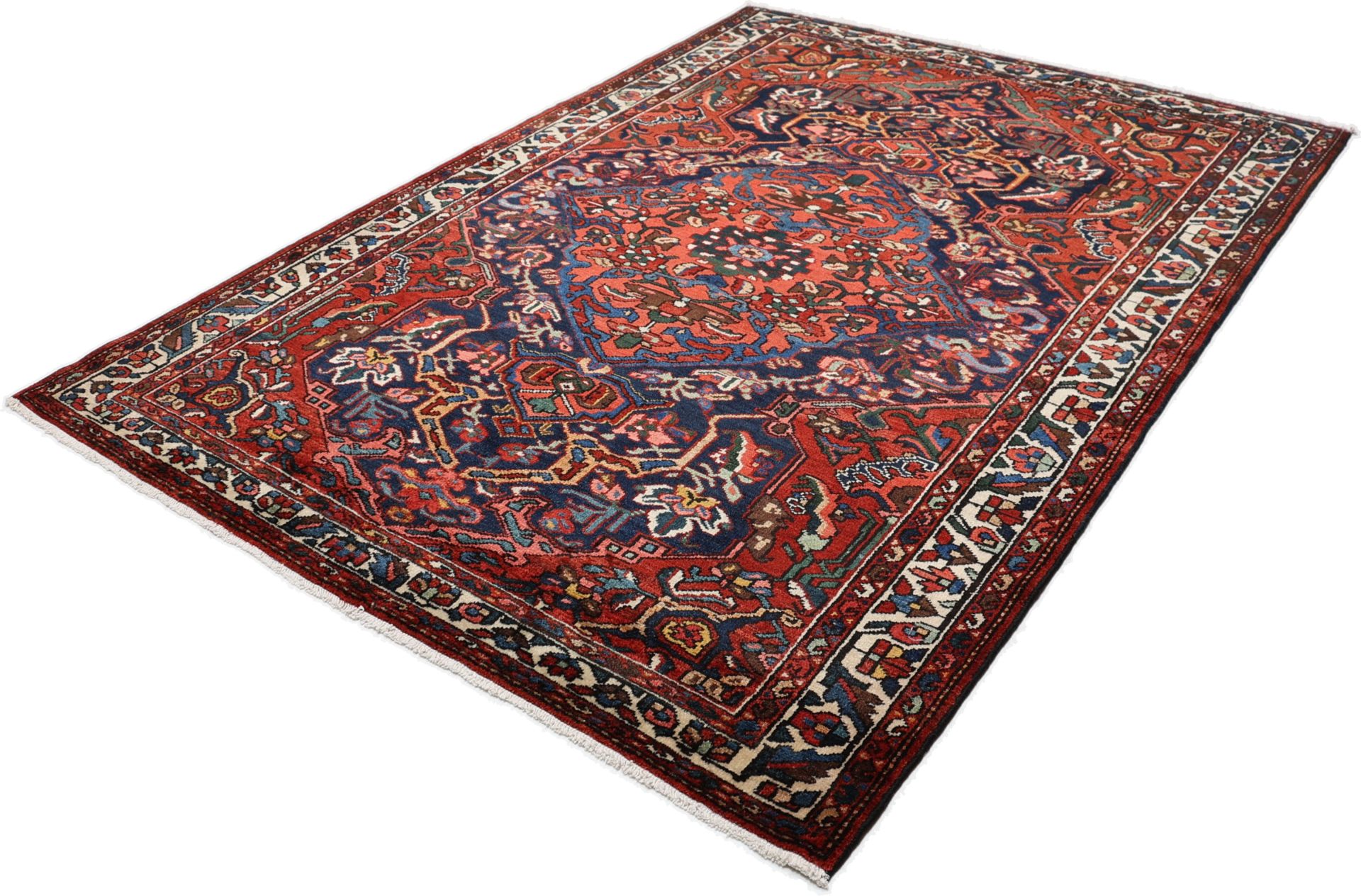 Bakhtiari Persian Rug 150 × 214 cm, Wool, hand-knotted
