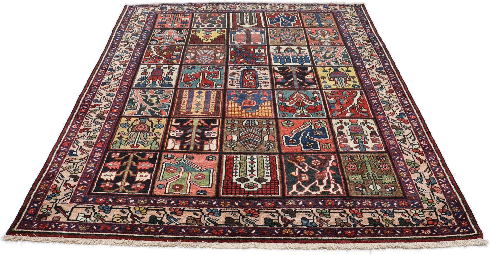 Antique Bakhtiari Persian Rug, 162 × 205 cm, Wool