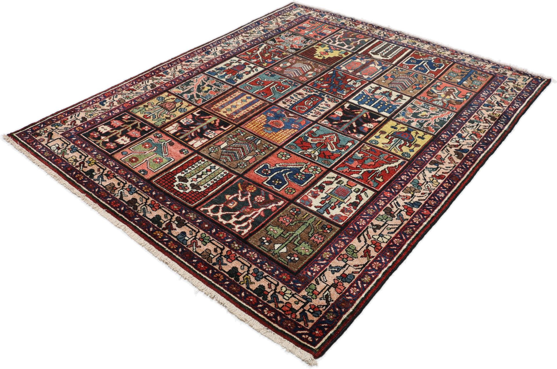 Antique Bakhtiari Persian Rug, 162 × 205 cm, Wool