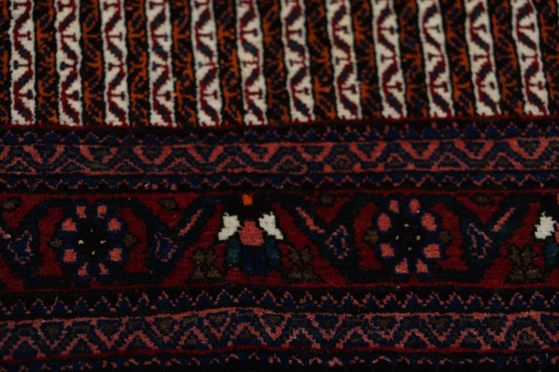 Qashqai Persian Rug — hand-knotted, 160 × 215 cm, Wool