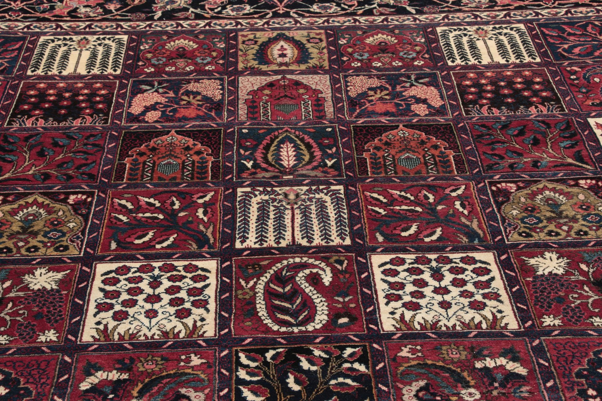 perserteppich-bachtiar-308-x-430-cm-schurwolle-handgeknupft-3 Bakhtiari Persian Rug 308 × 430 cm, Wool, hand-knotted