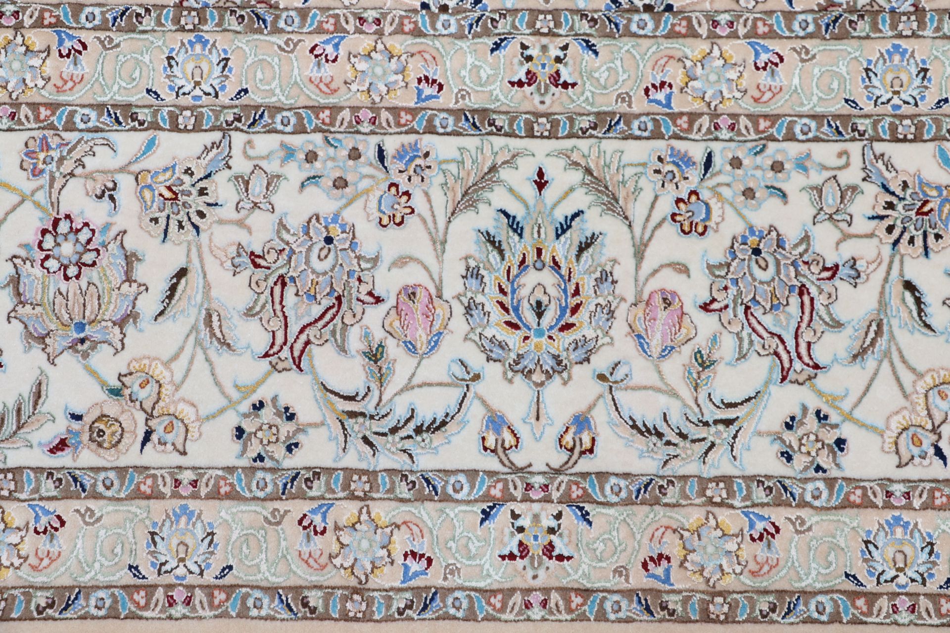 perserteppich-nain-257-x-350-cm-schurwolle-seide-handgeknupft-7 Nain Persian Rug — hand-knotted, 257 × 350 cm, Wool & Silk