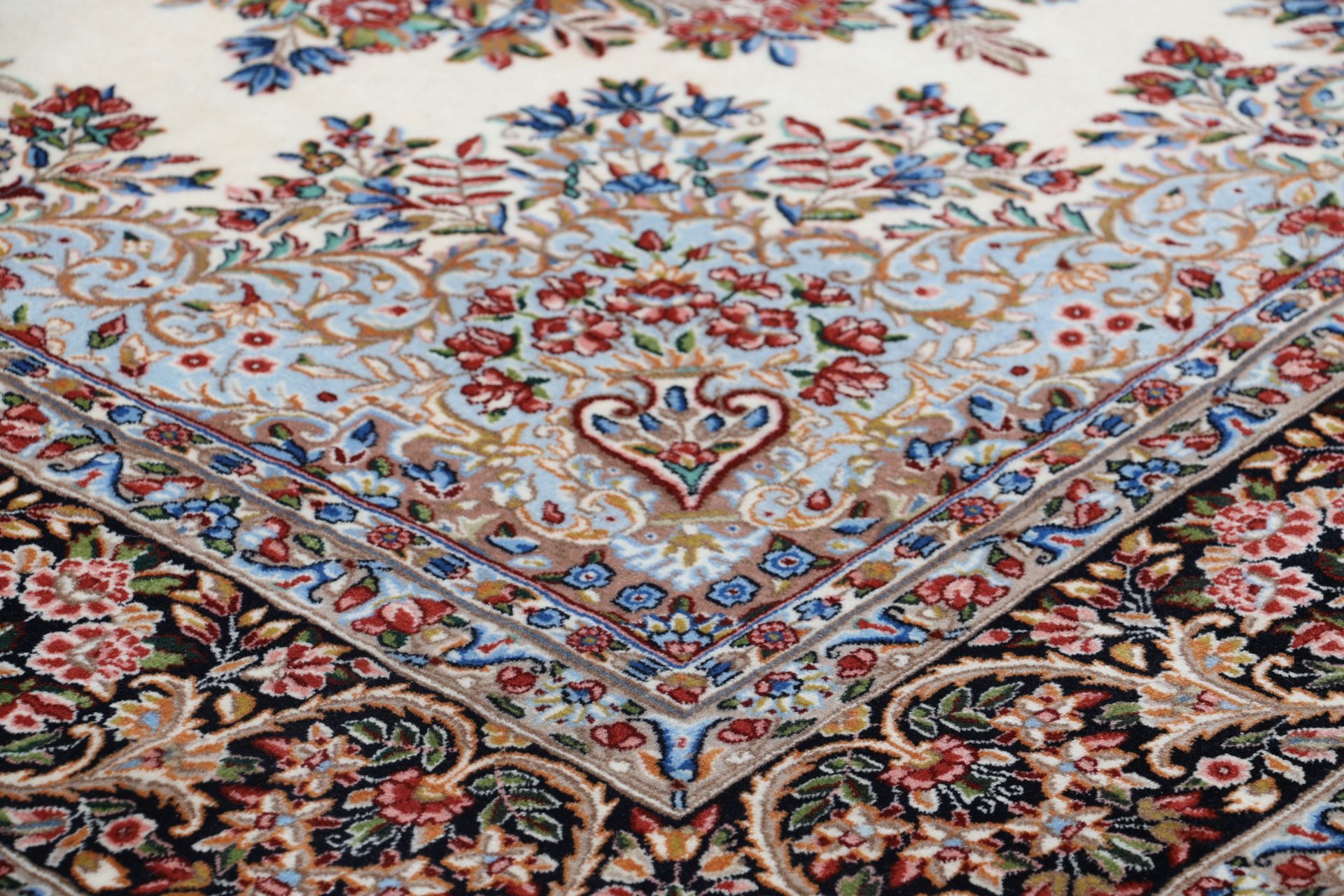 perserteppich-kirman-208-x-320-cm-schurwolle-handgeknupft-4 Hand-Knotted Wool Kerman Persian Rug, 208 × 320 cm