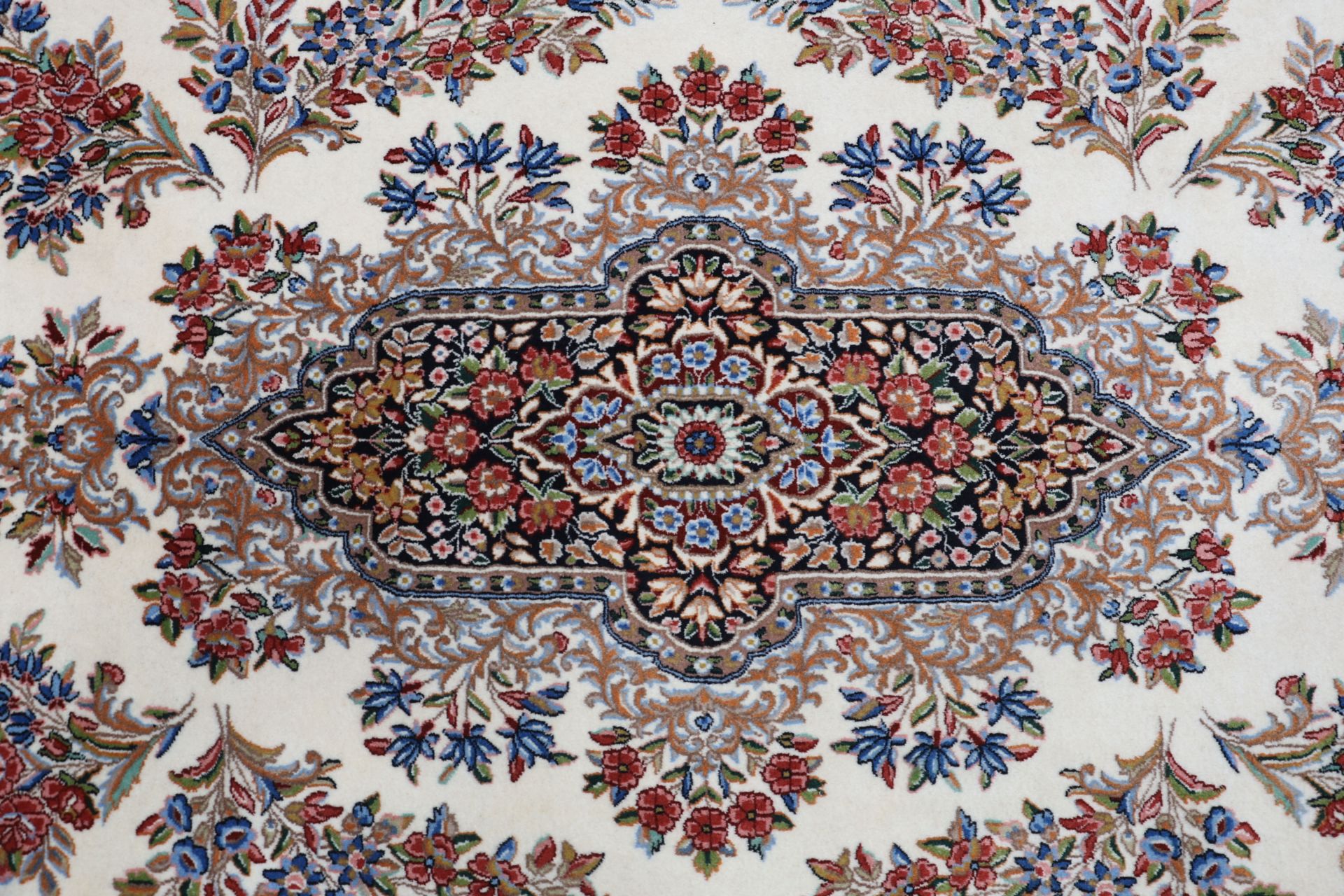 perserteppich-kirman-208-x-320-cm-schurwolle-handgeknupft-8 Hand-Knotted Wool Kerman Persian Rug, 208 × 320 cm