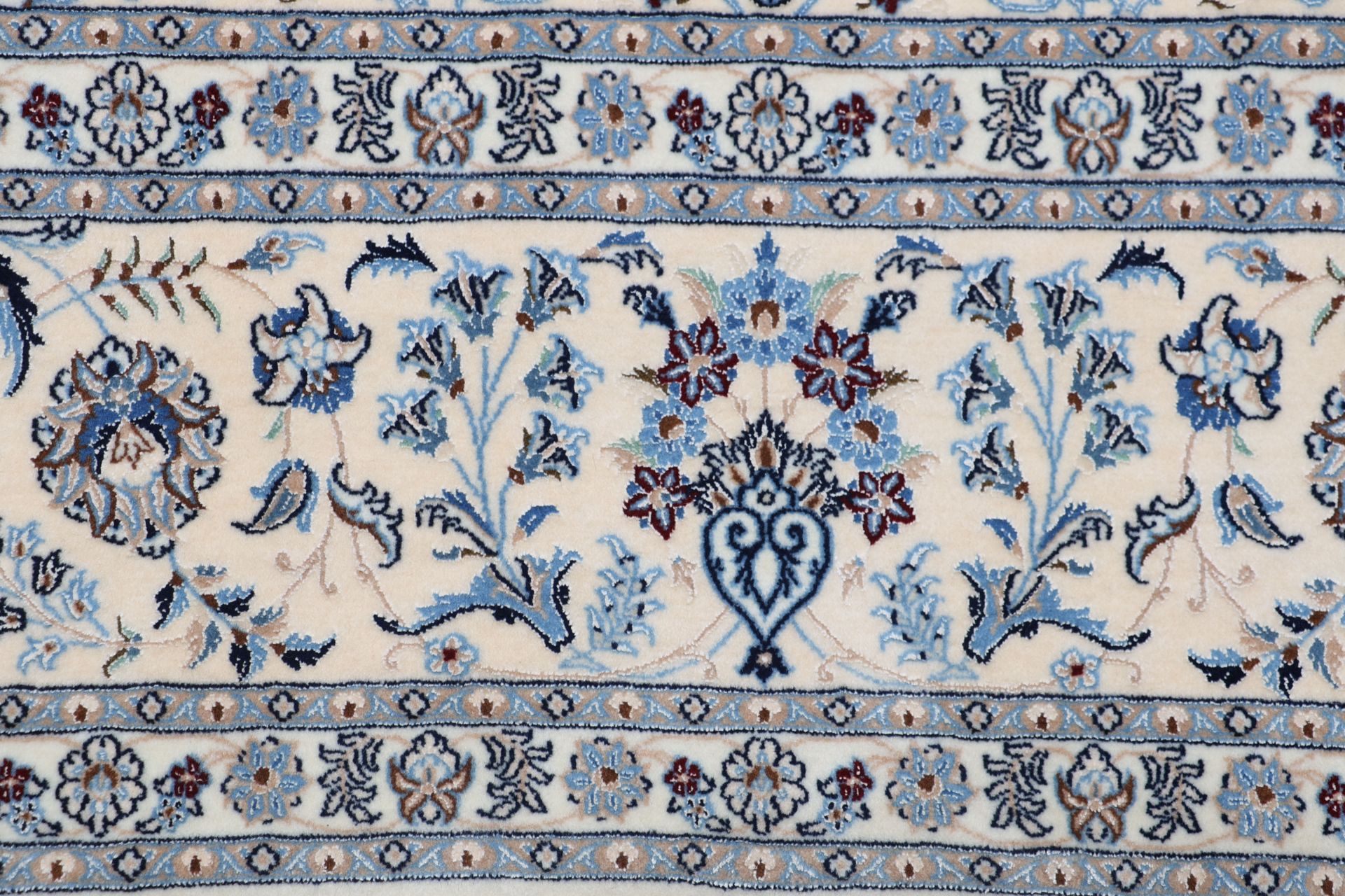 Nain Persian Rug — hand-knotted, 247 × 355 cm, Wool & Silk