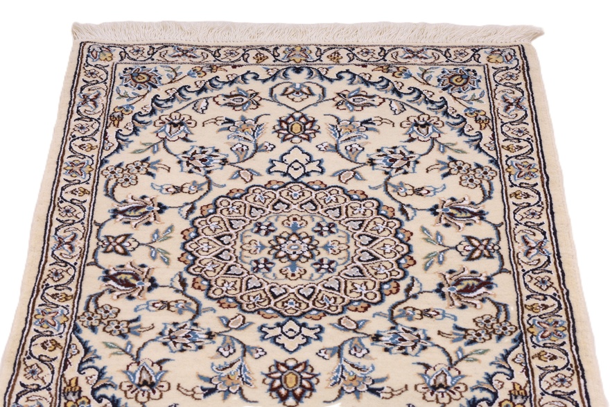 perserteppich-90-x-60-cm-wolle-und-seide-handgeknupft-neu-4 Nain Persian Rug 90 × 60 cm, Wool & Silk, hand-knotted