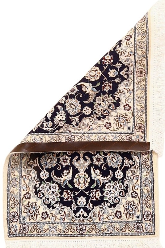 perserteppich-90-x-60-cm-wolle-und-seide-handgeknupft-3 Hand-Knotted Wool & Silk Nain Persian Rug, 90 × 60 cm