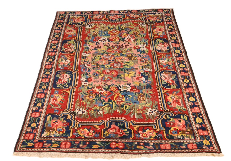 Antique Bakhtiari Persian Rug — 210 × 148 cm, Wool