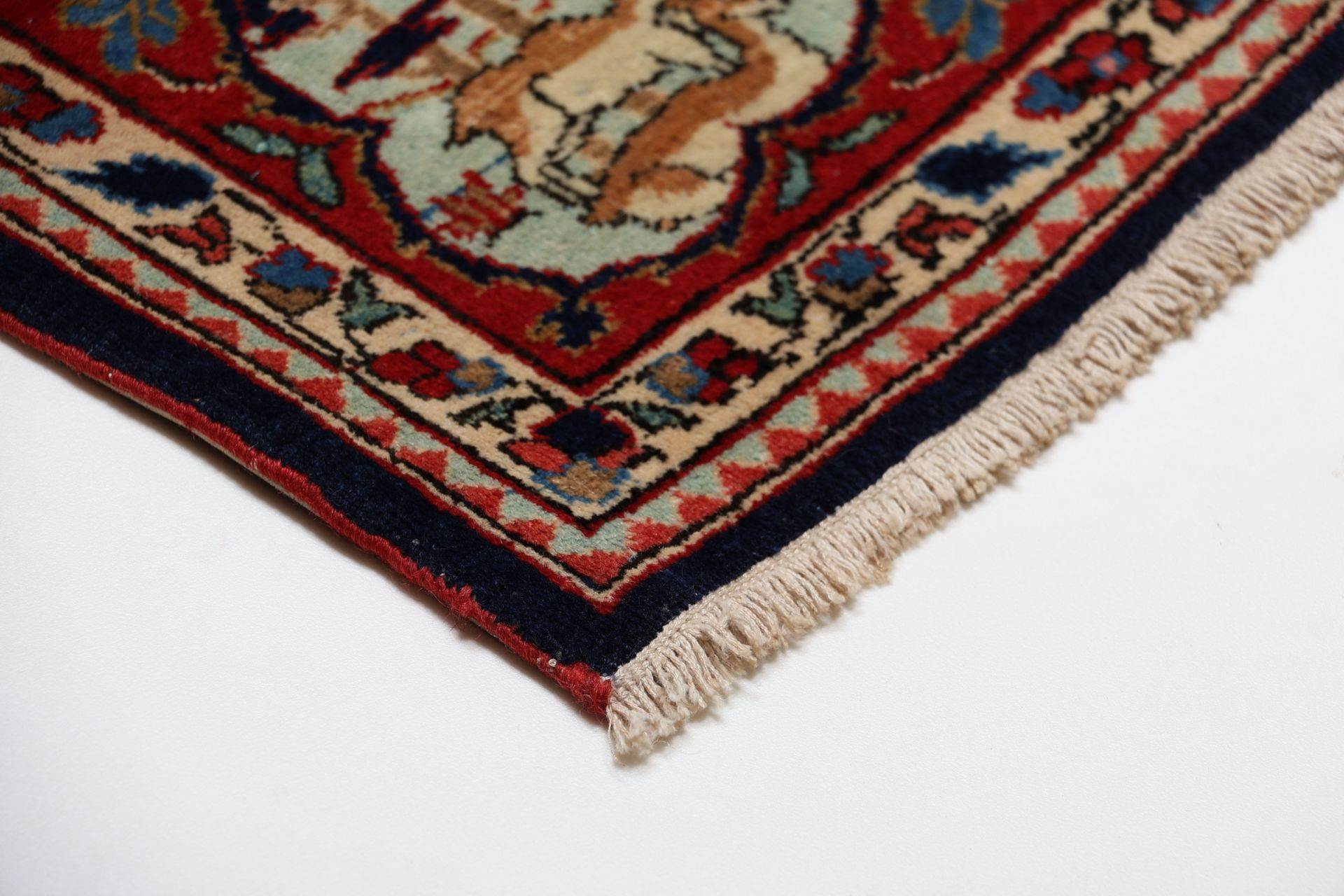 Antique Wool Kashan Persian Rug, 130 × 205 cm