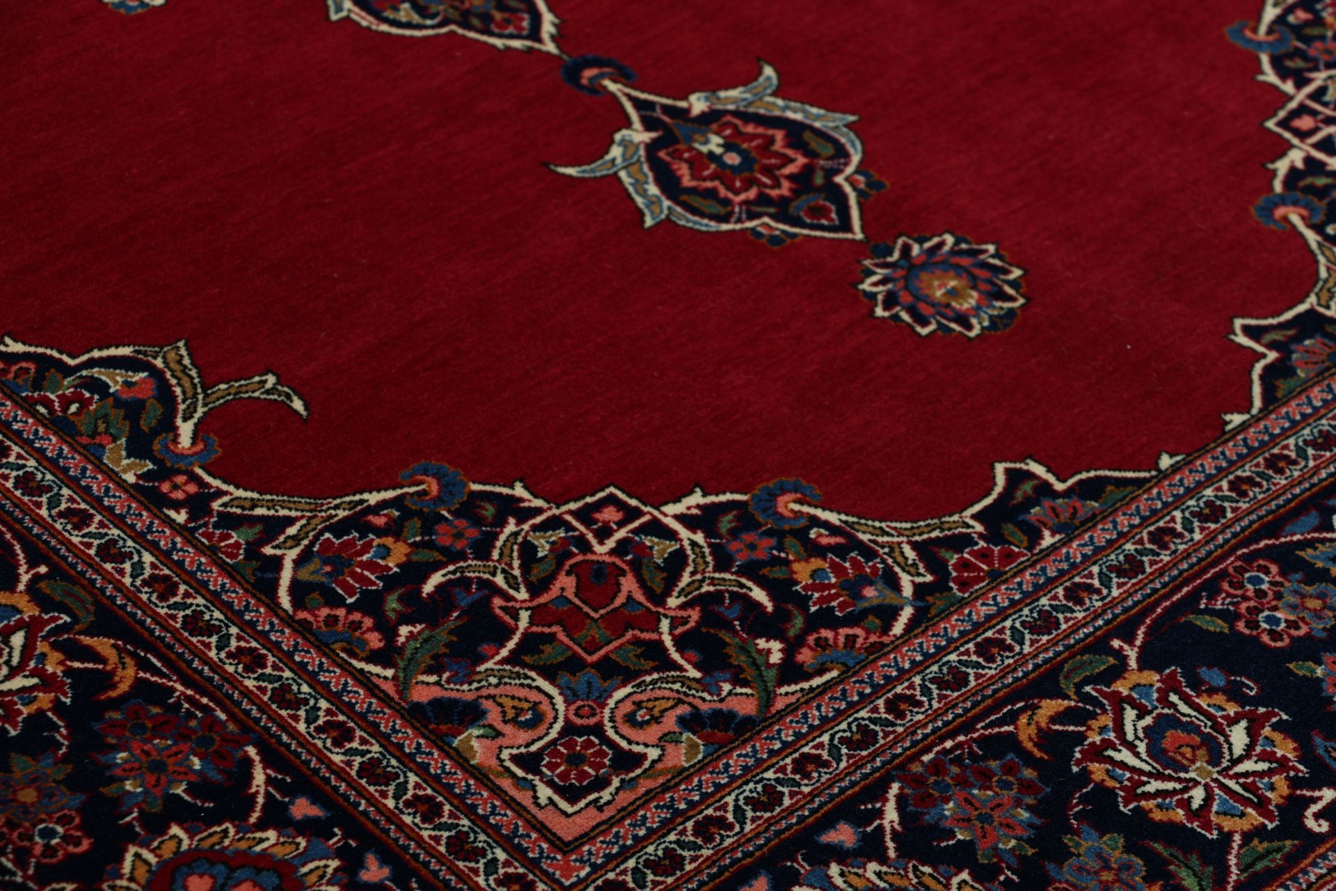 perserteppich-kashan-136-x-218-cm-schurwolle-handgeknupft-antik-14 Kashan Persian Rug — hand-knotted, 136 × 218 cm, Wool