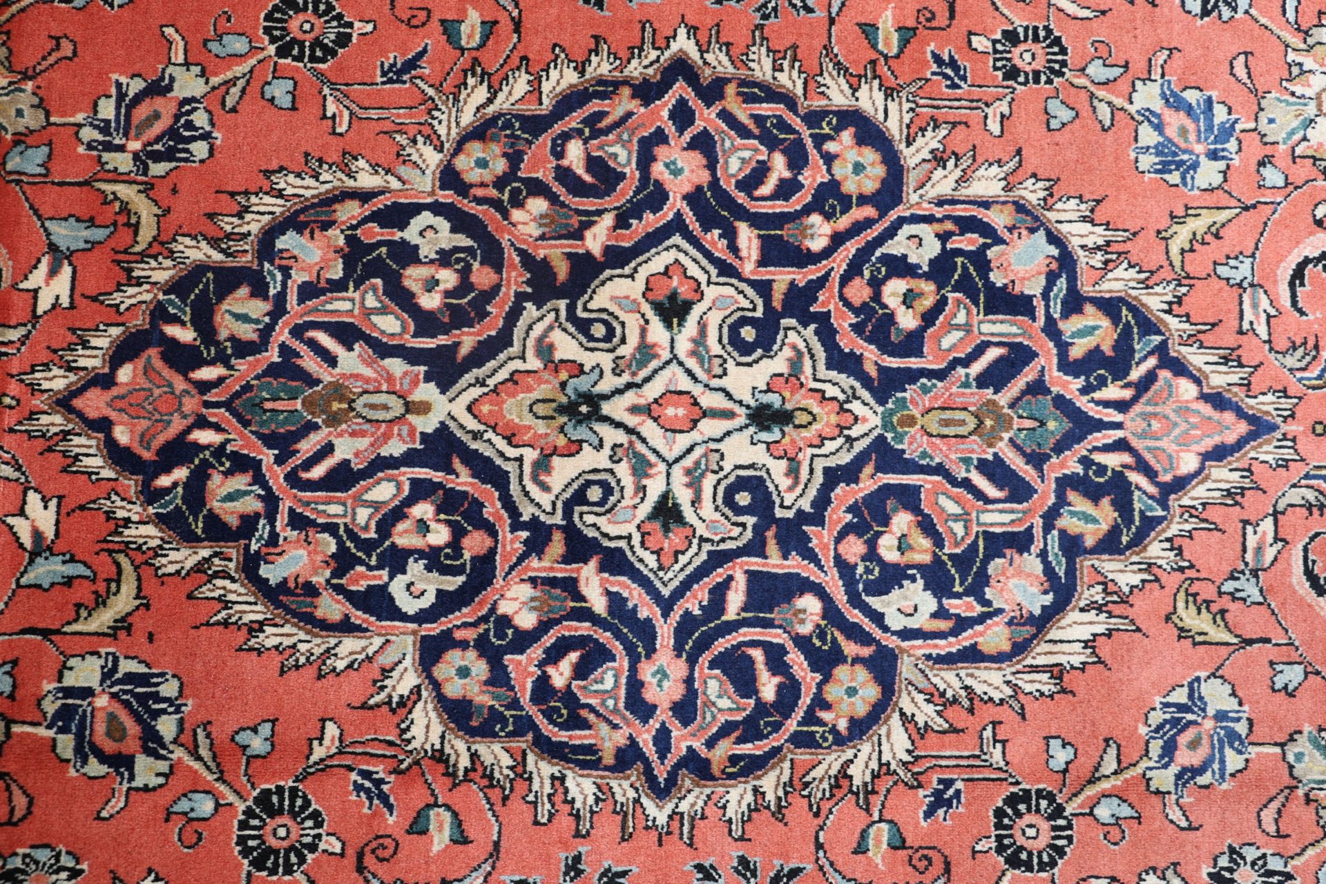 Sarouk Persian Rug 264 × 378 cm, Wool, hand-knotted
