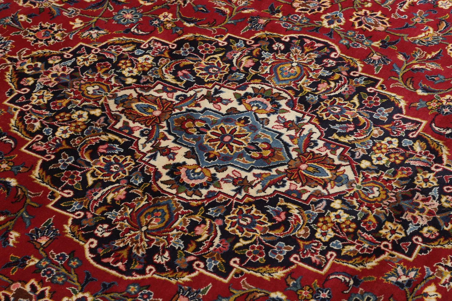 Kashan Persian Rug 356 × 486 cm, Wool, hand-knotted