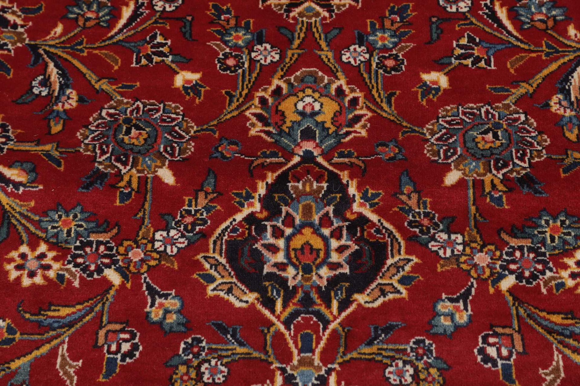 Hand-Knotted Wool Kashan Persian Rug, 311 × 502 cm