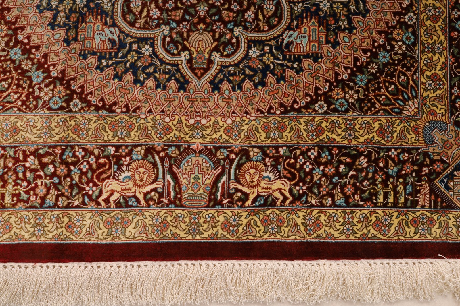 Qom Persian Rug 118 × 80 cm, Silk, hand-knotted