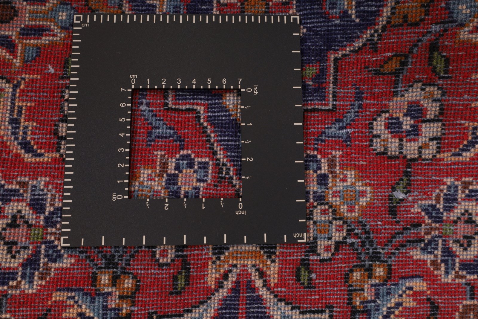Hand-Knotted Wool Kashan Persian Rug, 148 × 79 cm