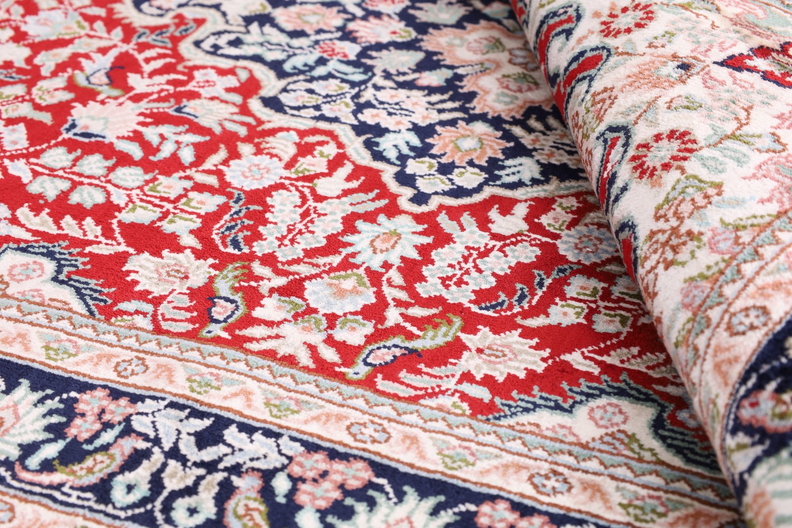 Hand-Knotted Silk Kashmir Indian Rug, 121 × 80 cm
